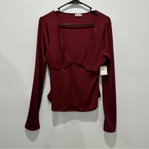 NWT Free People Sleek Essentials Layering Top Very Berry Deep V Plunge long - Picture 3 of 5